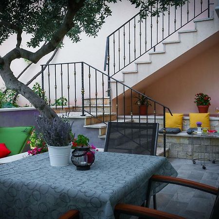 Apartamento Keko Supetar Exterior foto