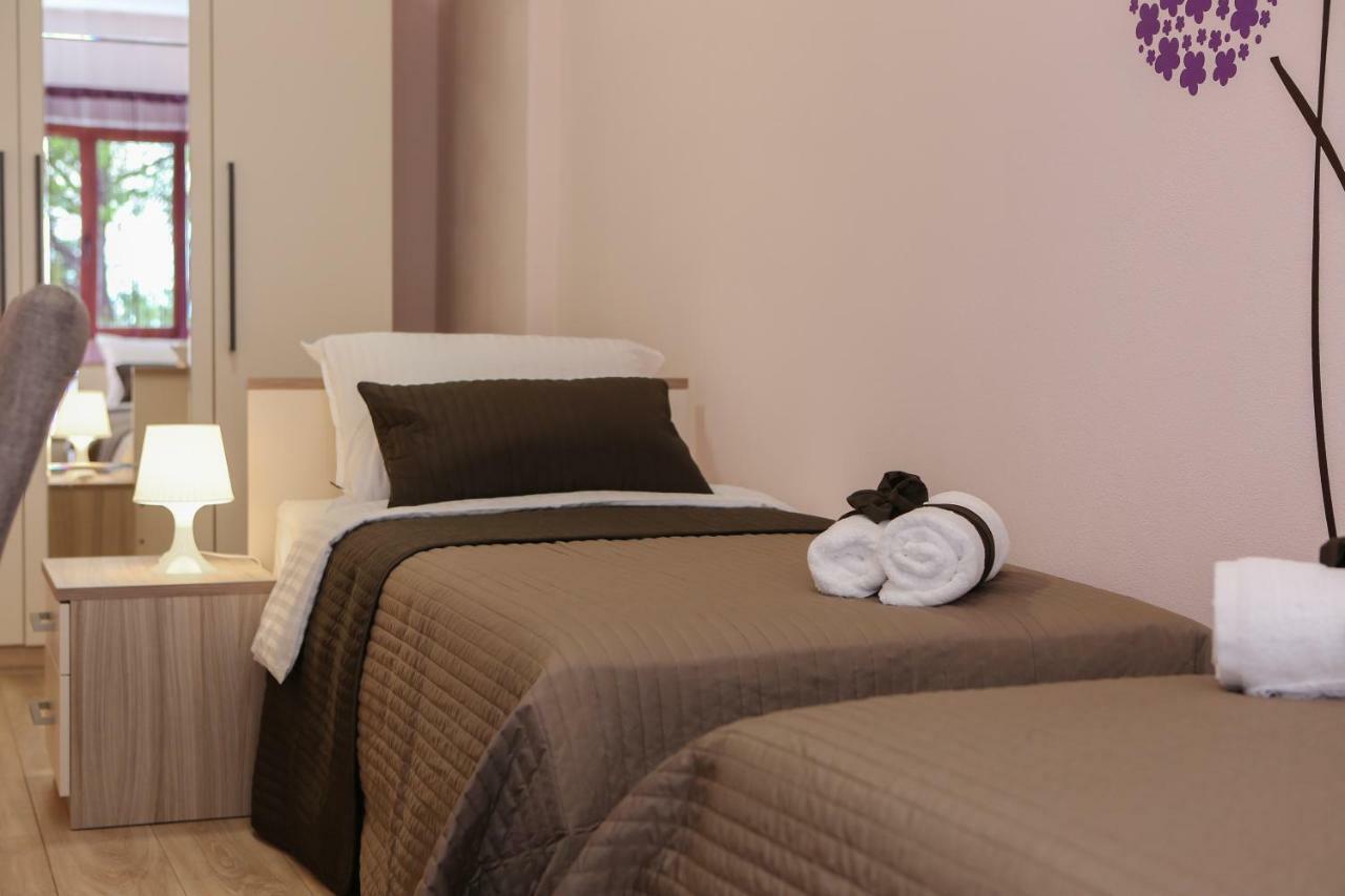 Apartamento Keko Supetar Exterior foto