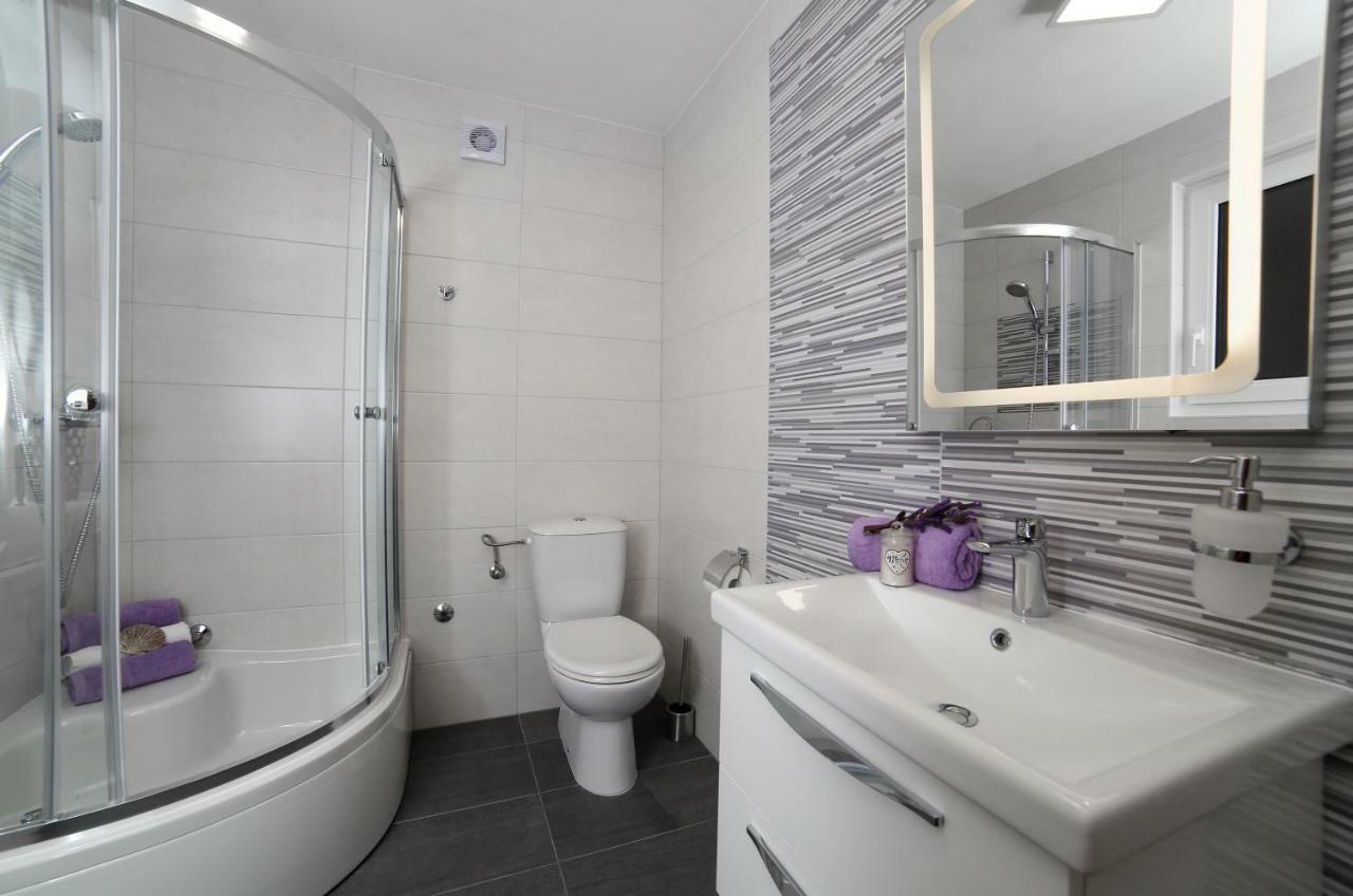 Apartamento Keko Supetar Exterior foto