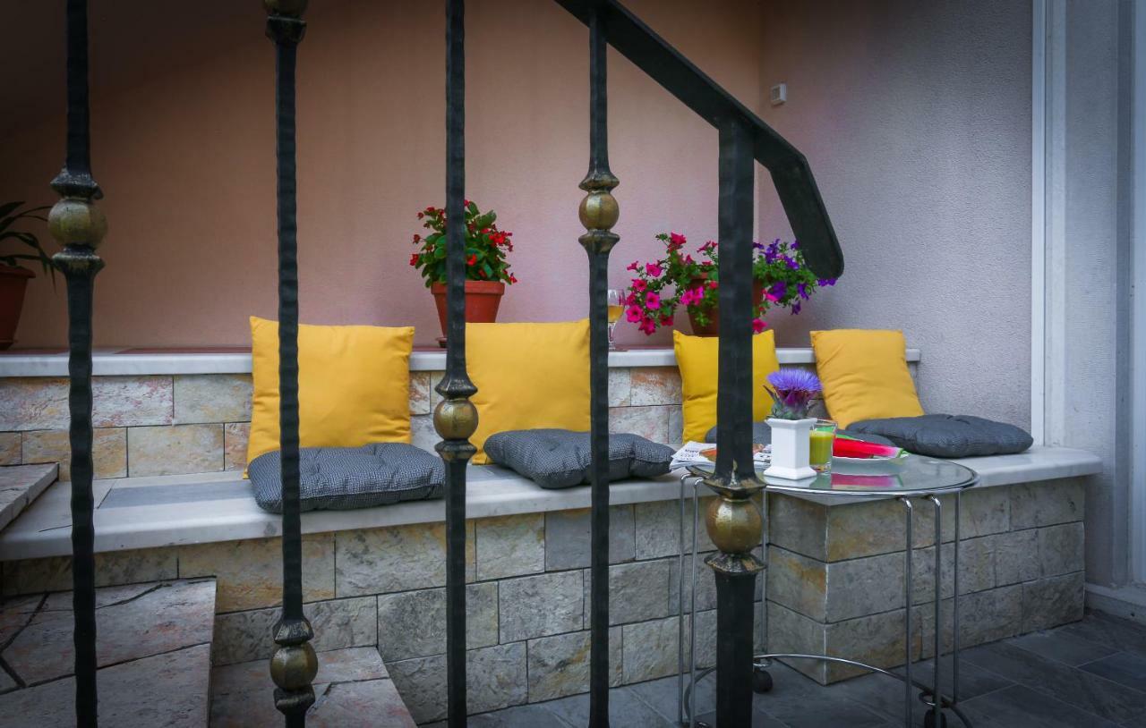 Apartamento Keko Supetar Exterior foto